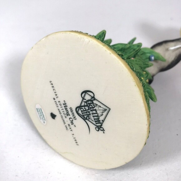 Charming Tails Mouse Hang On 98/600 Skunk/Rabbit Special Ed Fitz & Floyd W/ Box - Picture 9 of 12